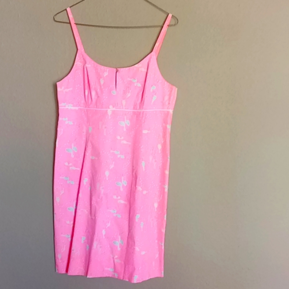 Lily Pulitzer size 8 pink print cotton dress w/white piping